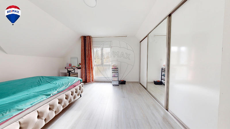 Maison - 170 m² - 6 pièces