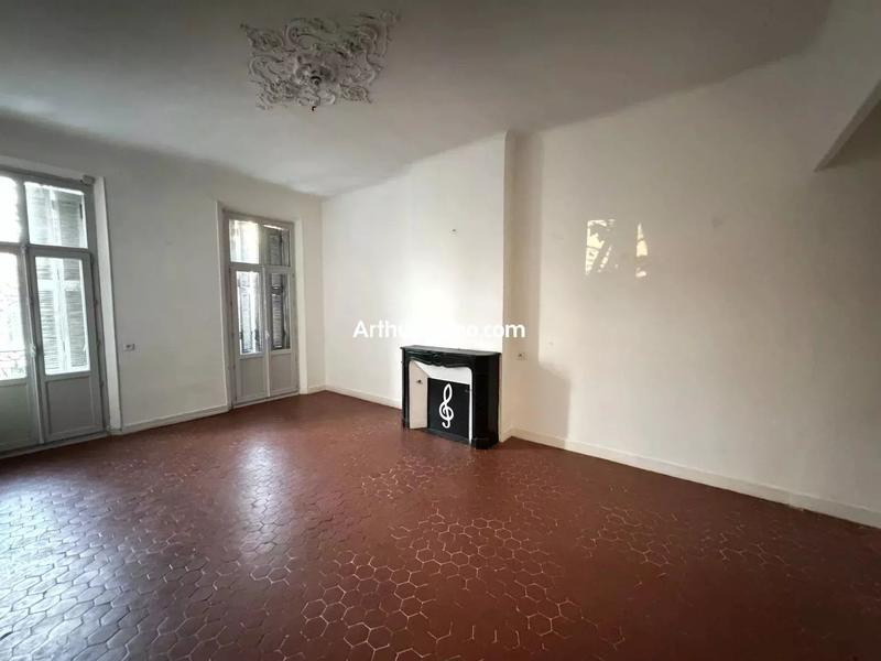 Maison - 470 m² - 16 pièces