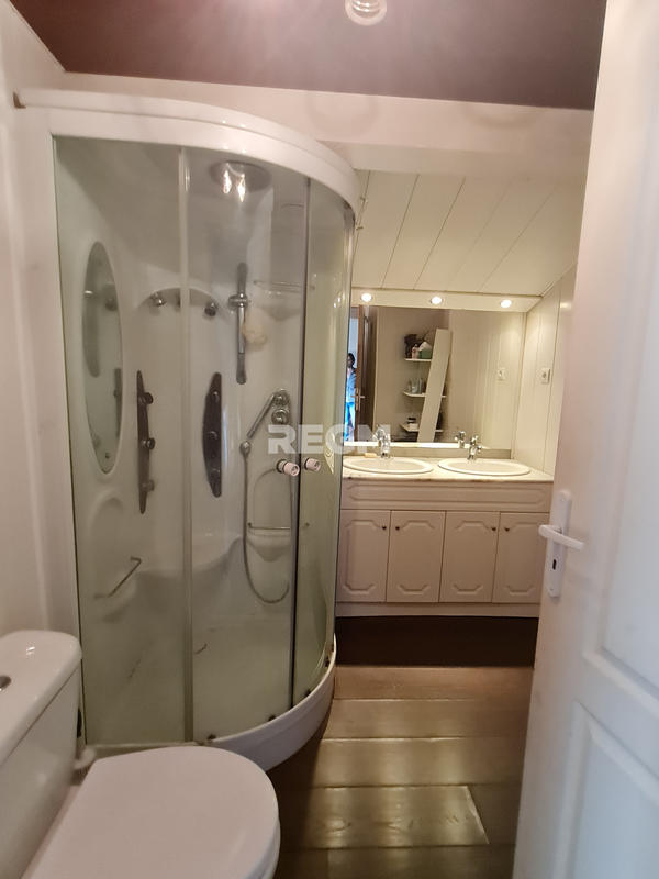 Maison - 150 m² - 7 pièces