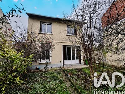 Maison - 70 m² - 4 pièces