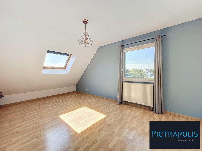 Maison - 204 m² - 5 pièces