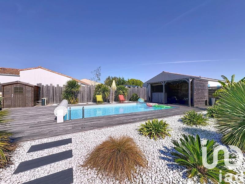 Maison - 185 m² - 8 pièces