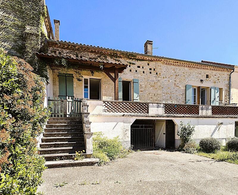 Maison ancienne - 105 m² - 5 pièces