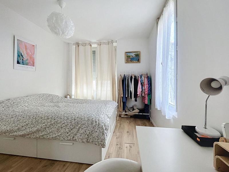 Immeuble - 92 m² - 2 pièces