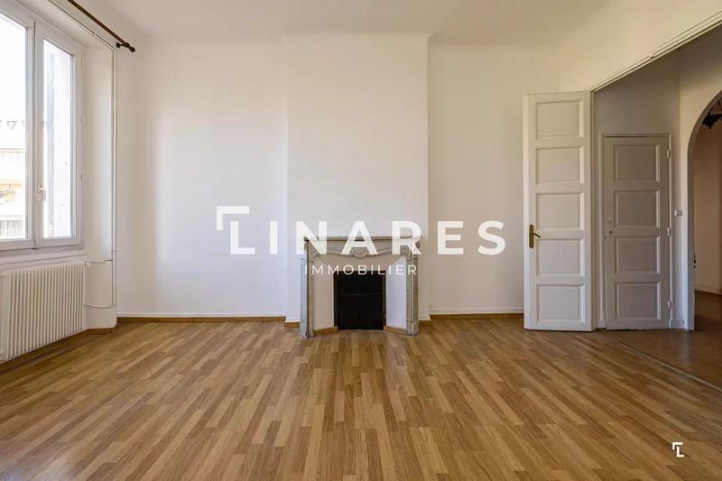 Appartement - 188 m² - 5 pièces