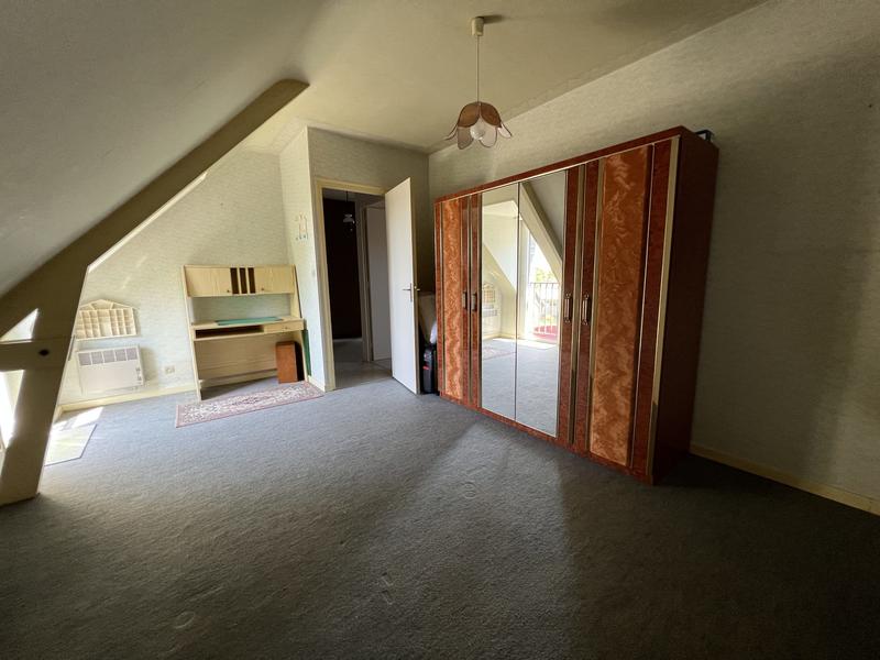 Maison - 160 m² - 8 pièces