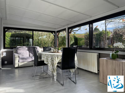 Maison - 93 m² - 4 pièces