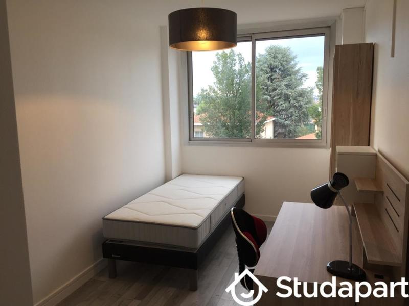 Chambre - 10 m² - 1 pièce