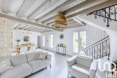 Maison - 240 m² - 6 pièces