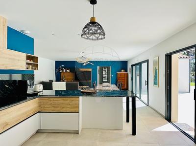 Maison - 178 m² - 5 pièces