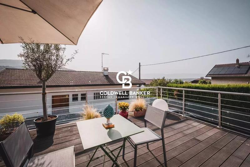 Maison - 179 m² - 7 pièces