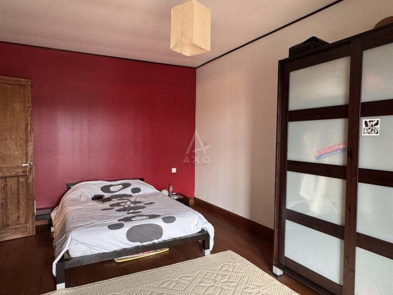 Maison - 177 m² - 5 pièces