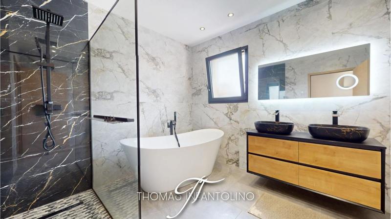 Maison - 130 m² - 4 pièces