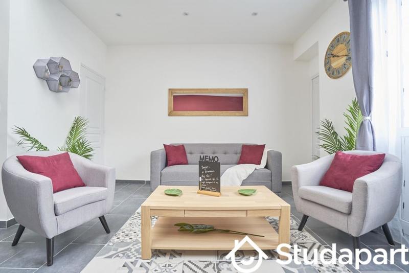 Chambre - 13 m² - 1 pièce