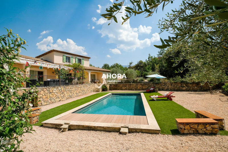 Villa - 167 m² - 7 pièces