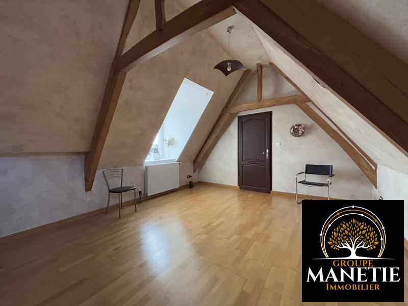 Maison - 226 m² - 8 pièces