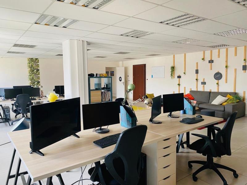 Bureau - 197 m² - 4 pièces