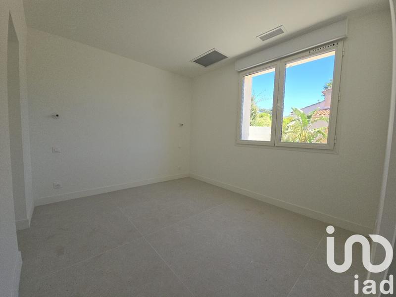 Maison - 200 m² - 6 pièces