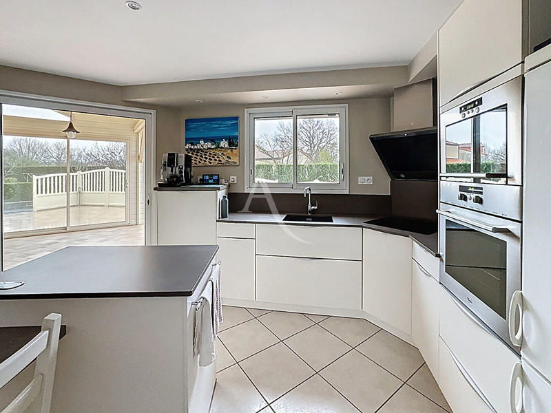 Maison - 160 m² - 7 pièces