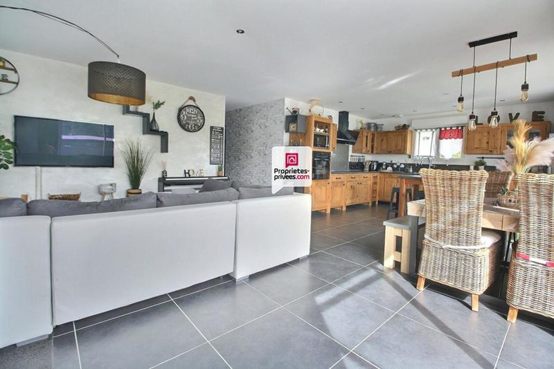 Maison - 120 m² - 6 pièces