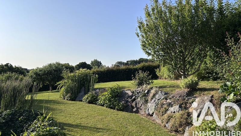 Maison - 217 m² - 8 pièces