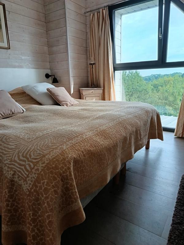 Maison - 250 m² - 10 pièces