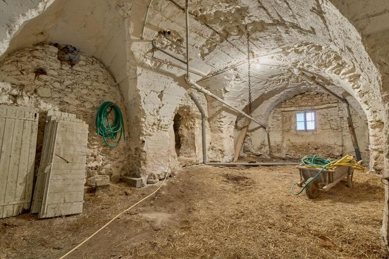 Maison - 409 m² - 13 pièces