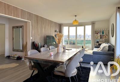 Appartement - 81 m² - 4 pièces