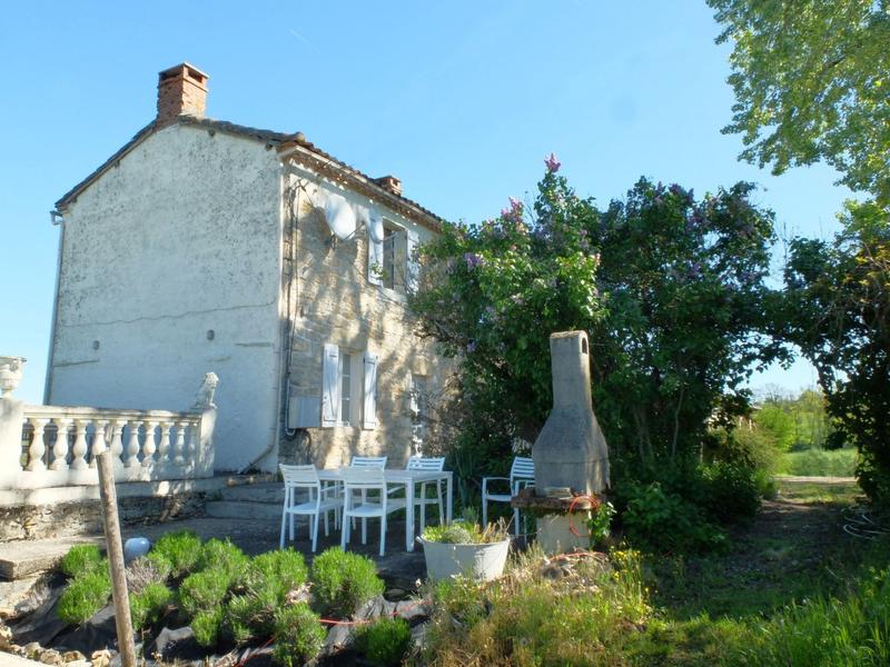 Maison - 284 m² - 8 pièces