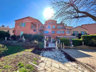 Maison - 506 m² - 17 pièces