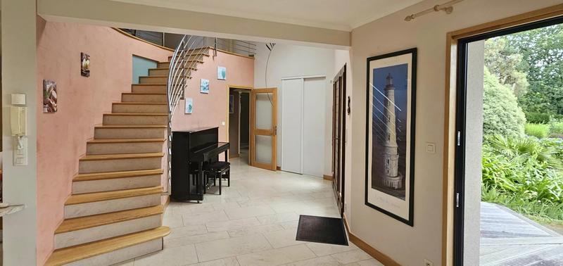 Villa - 170 m² - 6 pièces