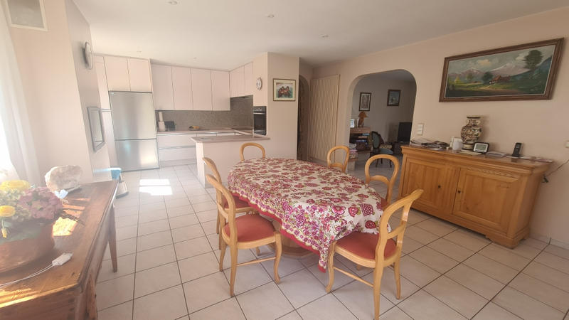 Villa - 163 m² - 10 pièces