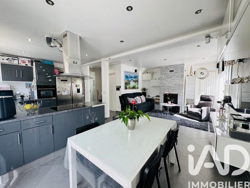 Maison - 116 m² - 6 pièces