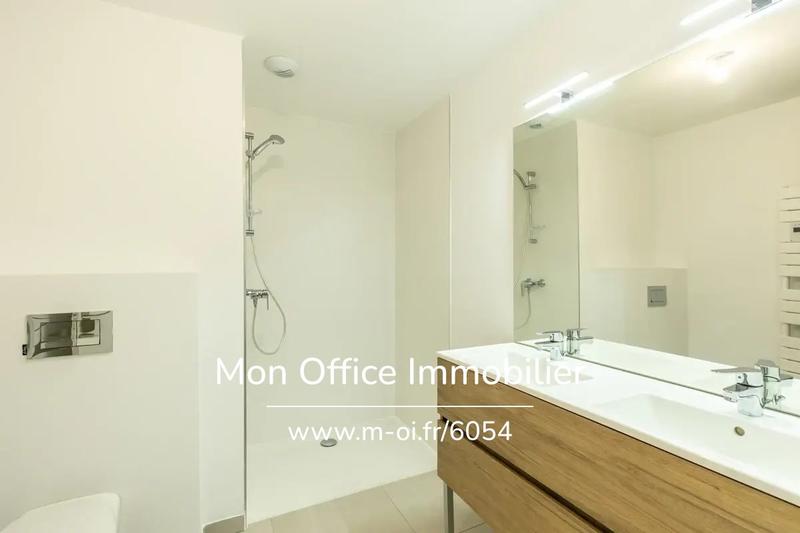 Appartement - 120 m² - 5 pièces