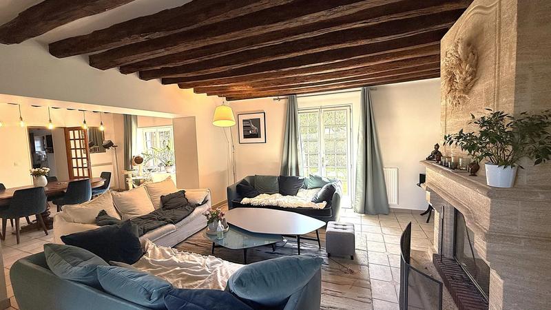 Maison - 193 m² - 8 pièces