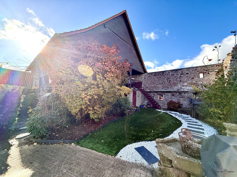 Maison ancienne - 268 m² - 9 pièces