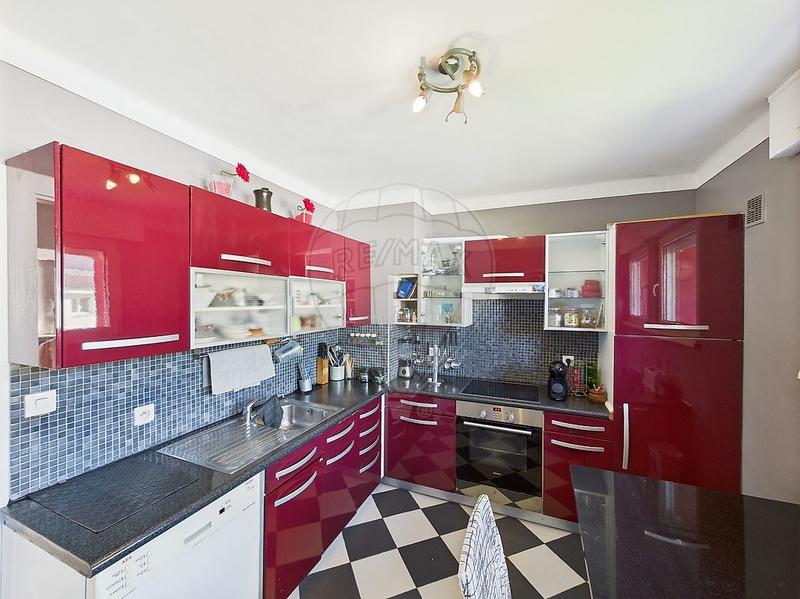 Maison - 146 m² - 8 pièces