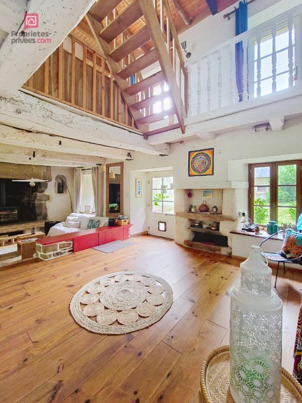 Maison - 167 m² - 8 pièces