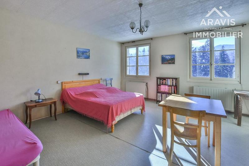 Maison - 398 m² - 13 pièces