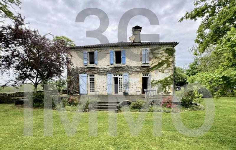 Maison de maîtres - 268 m² - 10 pièces