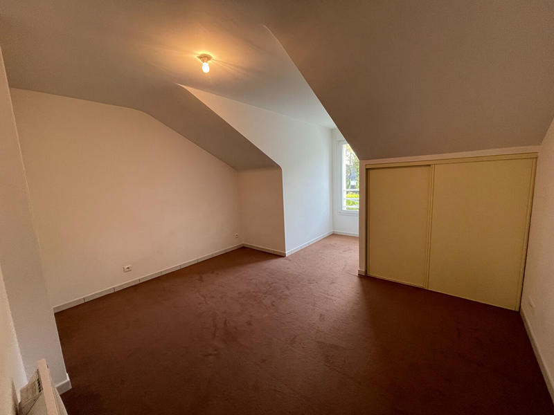 Maison - 166 m² - 7 pièces