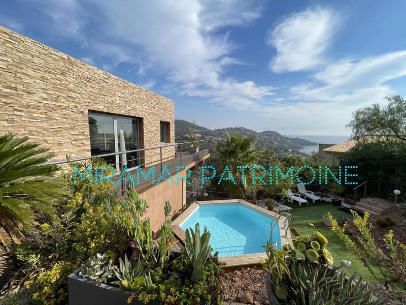 Villa - 183 m² - 6 pièces