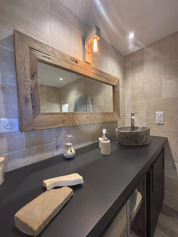 Bastide - 240 m² - 7 pièces