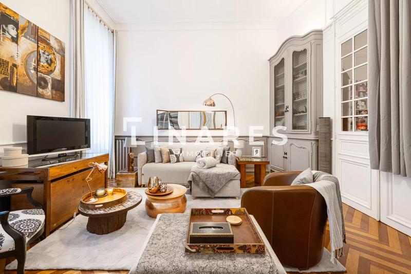 Appartement - 211 m² - 5 pièces