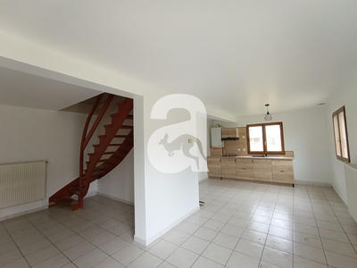 Maison traditionnelle - 82 m² - 3 pièces