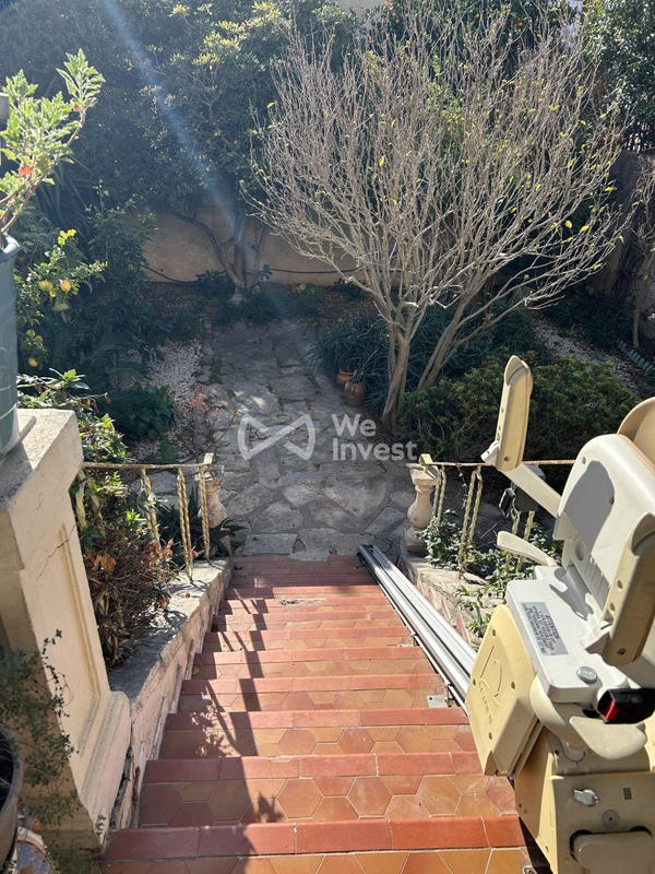 Villa - 200 m² - 6 pièces