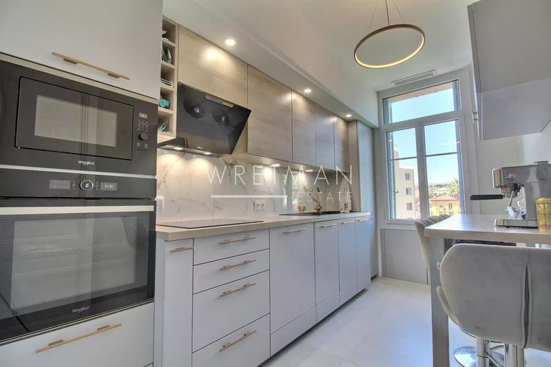 Appartement - 84 m² - 4 pièces