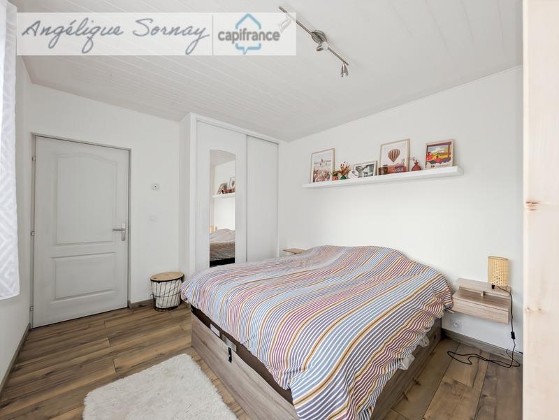 Maison - 210 m² - 8 pièces