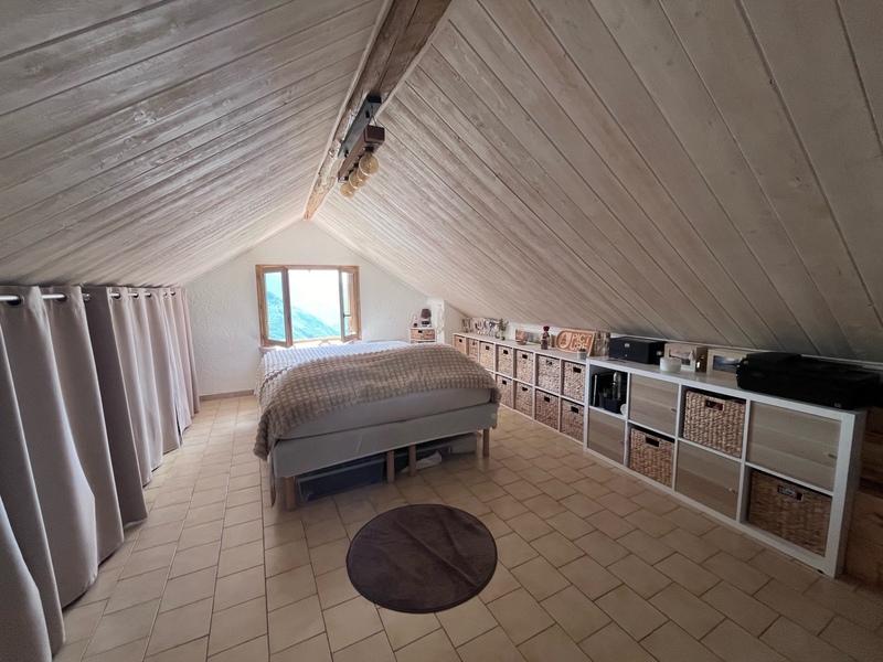 Maison en pierre - 90 m² - 4 pièces