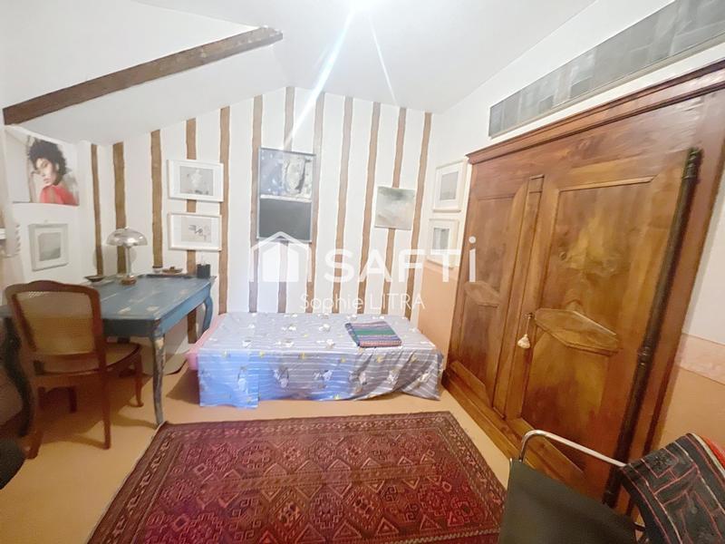 Maison - 250 m² - 8 pièces